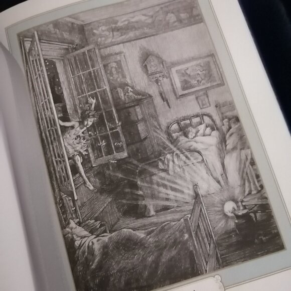 Peter Pan, by J.M. Barrie-- Gorgeous Keepsake Collector's Edition! - Picture 7 of 11